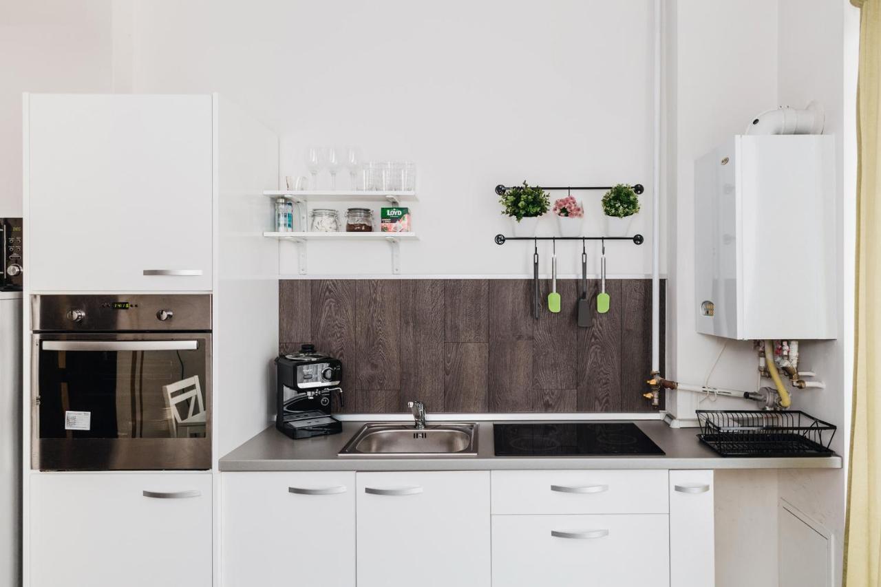 Dd Apartment *